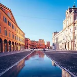 Lambrusco Monolocale Vicino Al Centro Di Universita E Policlinico *