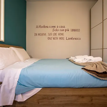 Lambrusco - Vicino-near Centre, Università, Policlinico *