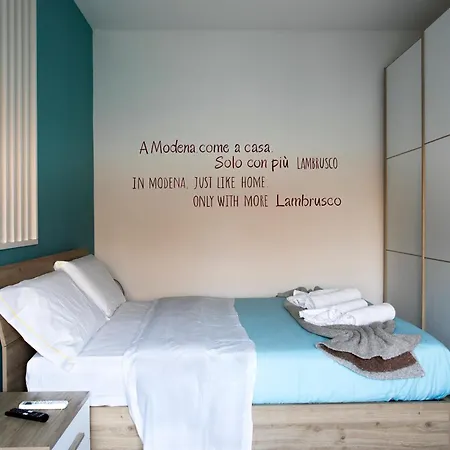 Lambrusco Monolocale Vicino Al Centro Di Universita E Policlinico 公寓 *