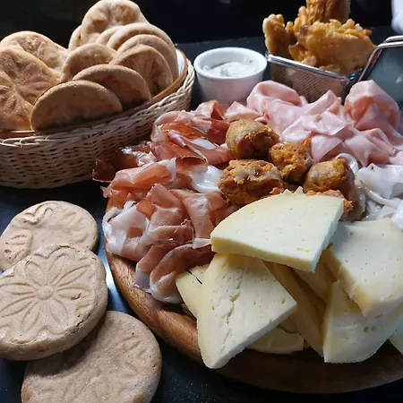 Lambrusco Monolocale Vicino Al Centro Di Universita E Policlinico *